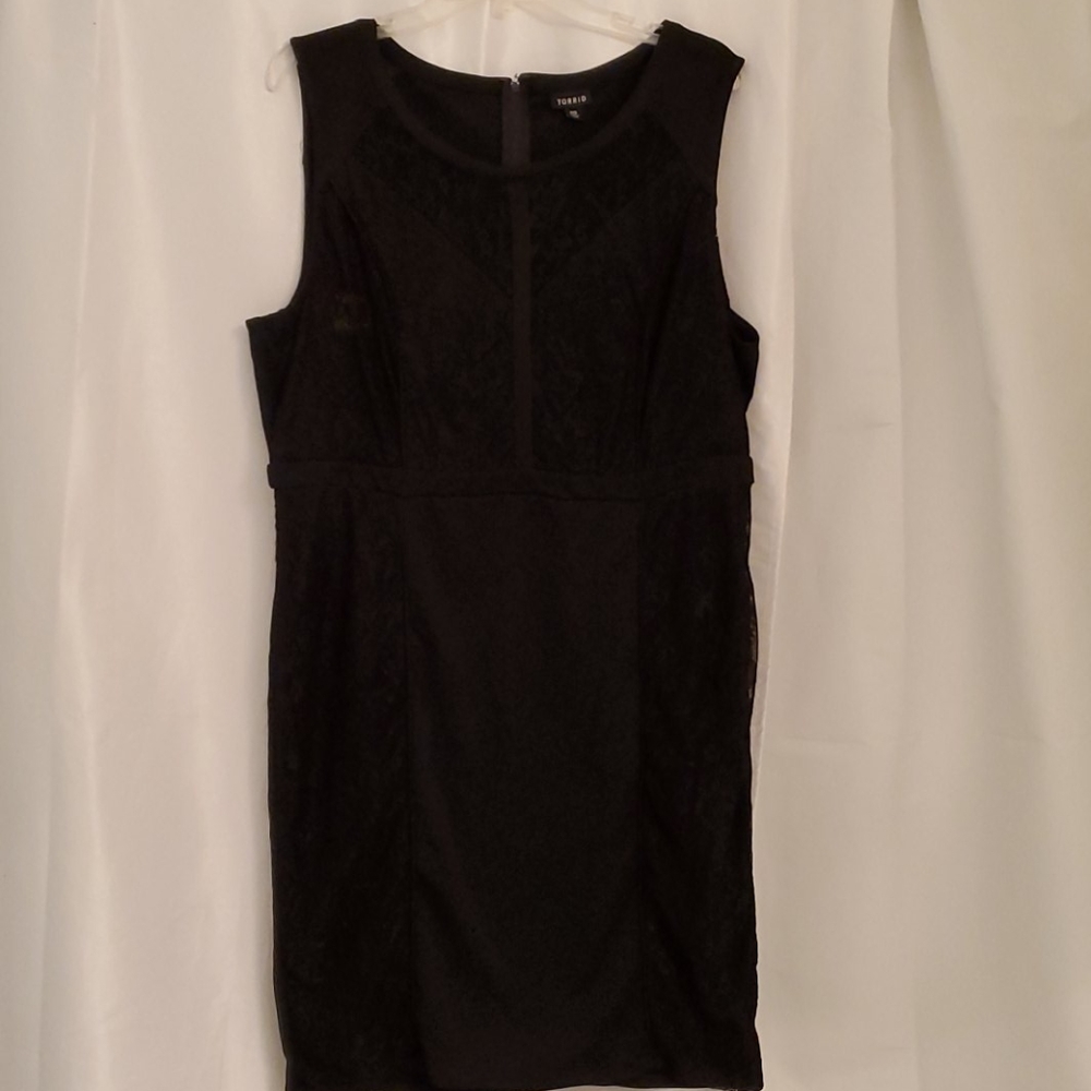 Sz. 20 WOMEN'S TORRID BLACK  LACE DRESS